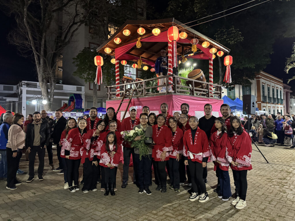 アチバイア福島県人会盆踊り＝教会前広場に相馬盆唄響く＝功労者・故乾敏雄さんを顕彰