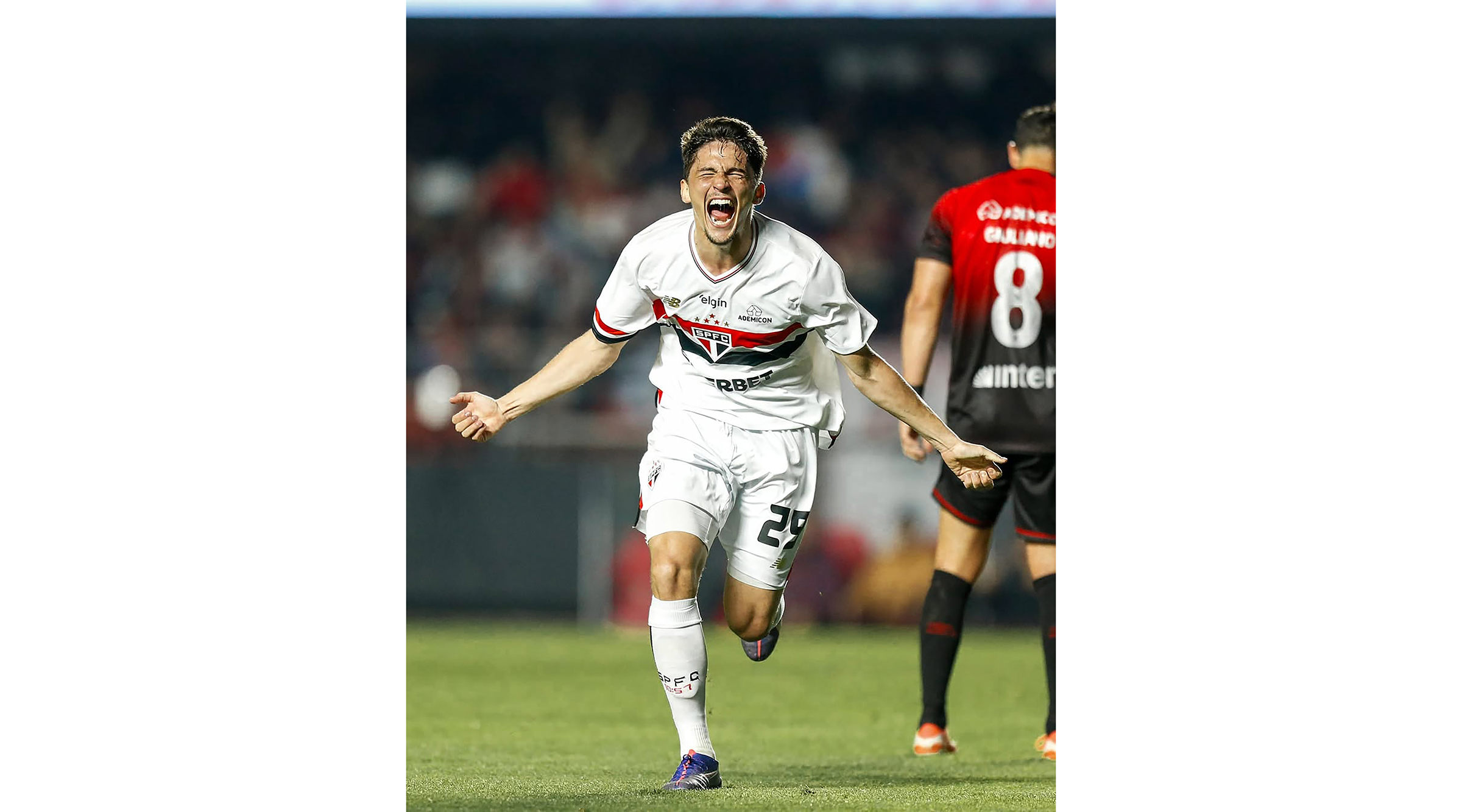 サッカー・ブラジル杯、ベスト16の第1試合終了