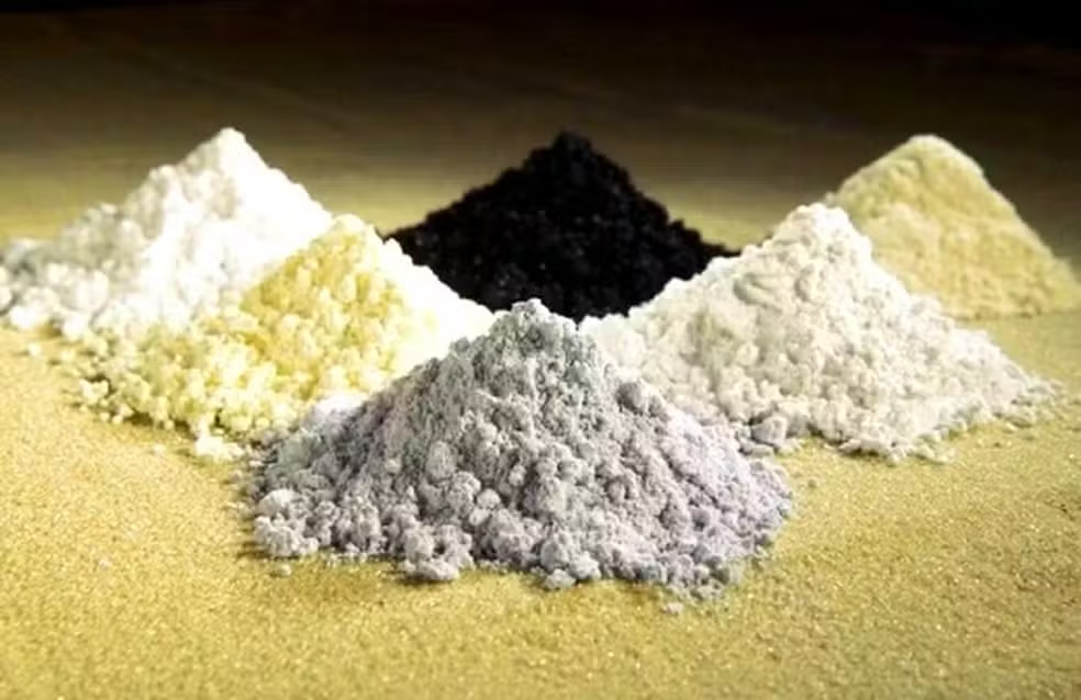 レアアースの粉末（ Foto: PMA/Divulgação）