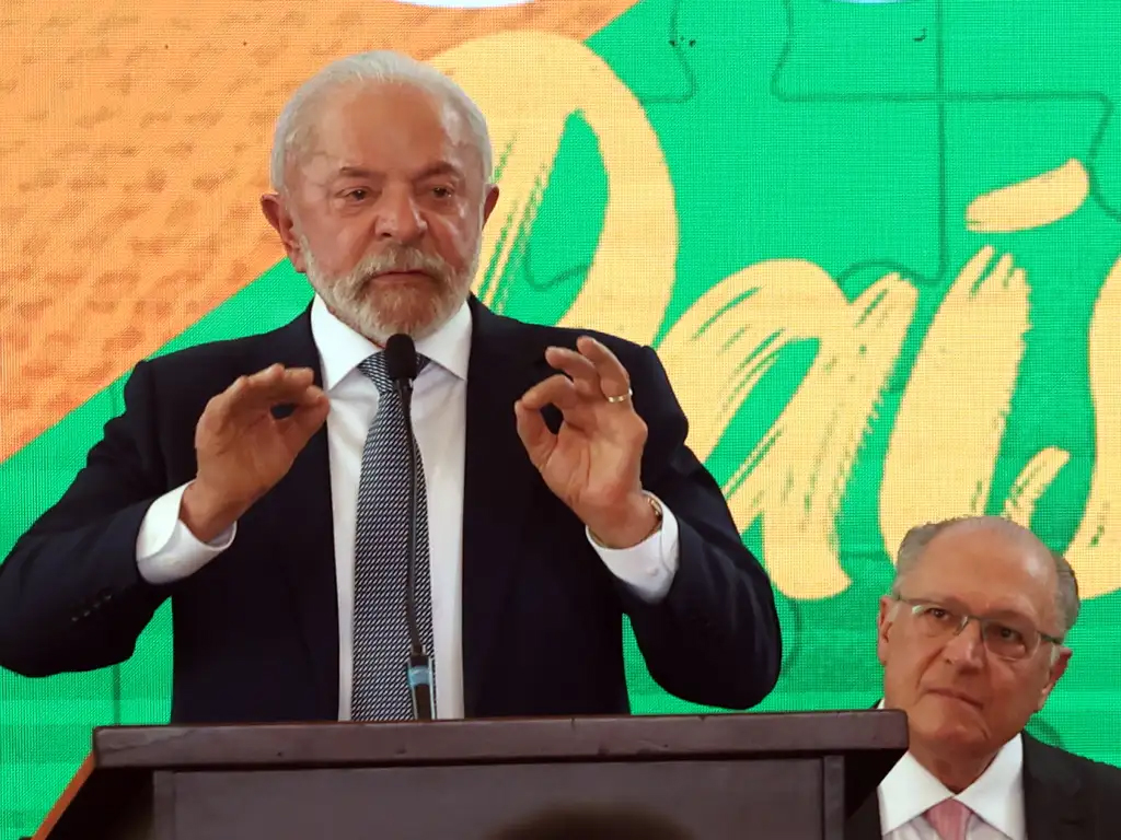 5日の演説で、トランプ米大統領との直接交渉を否定したルーラ大統領（Foto: Antonio Cruz/Agência Brasil）