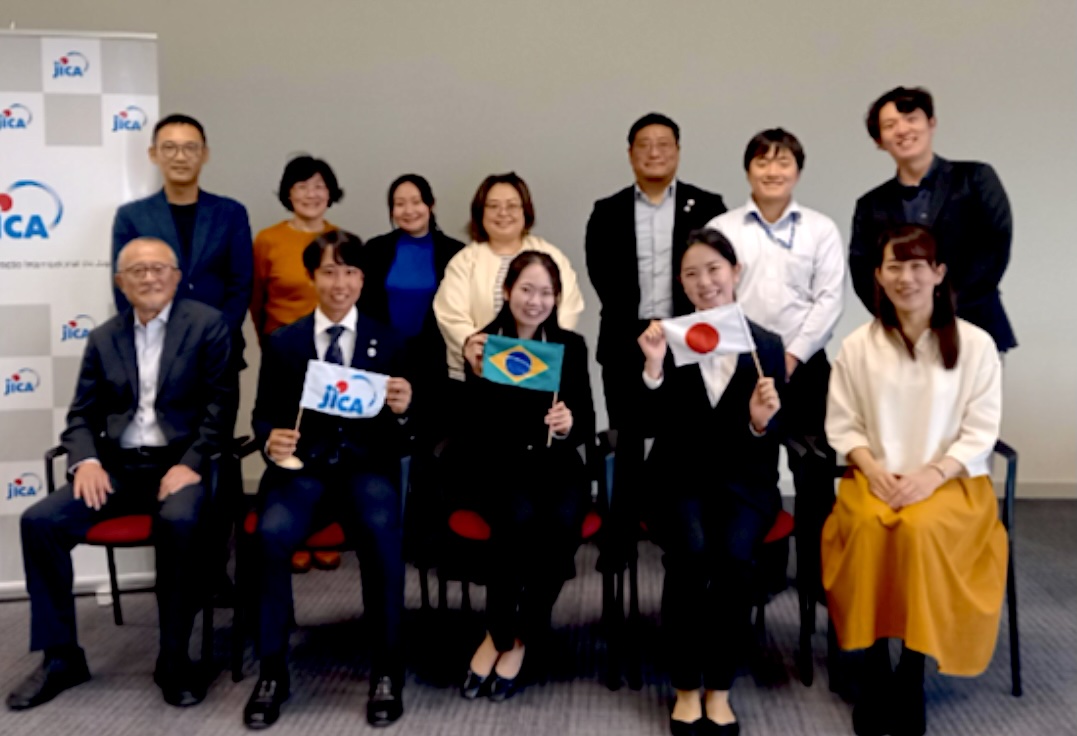 JICAサンパウロ事務所で報告会に参加した人々