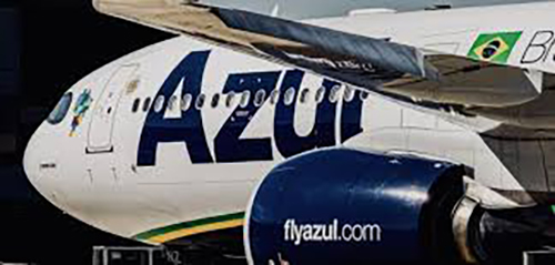 緊急着陸したアズール機（Reproducao）