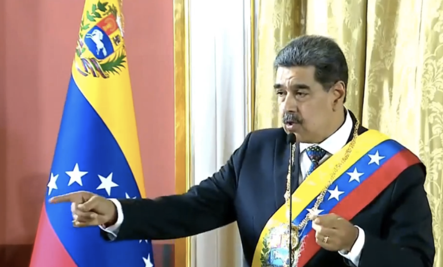 マドゥロ450万民兵動員を発表=米の報奨金・軍事圧力に対抗