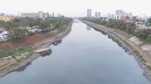 サンパウロ市を流れるチエテ川の水質汚濁は依然として深刻