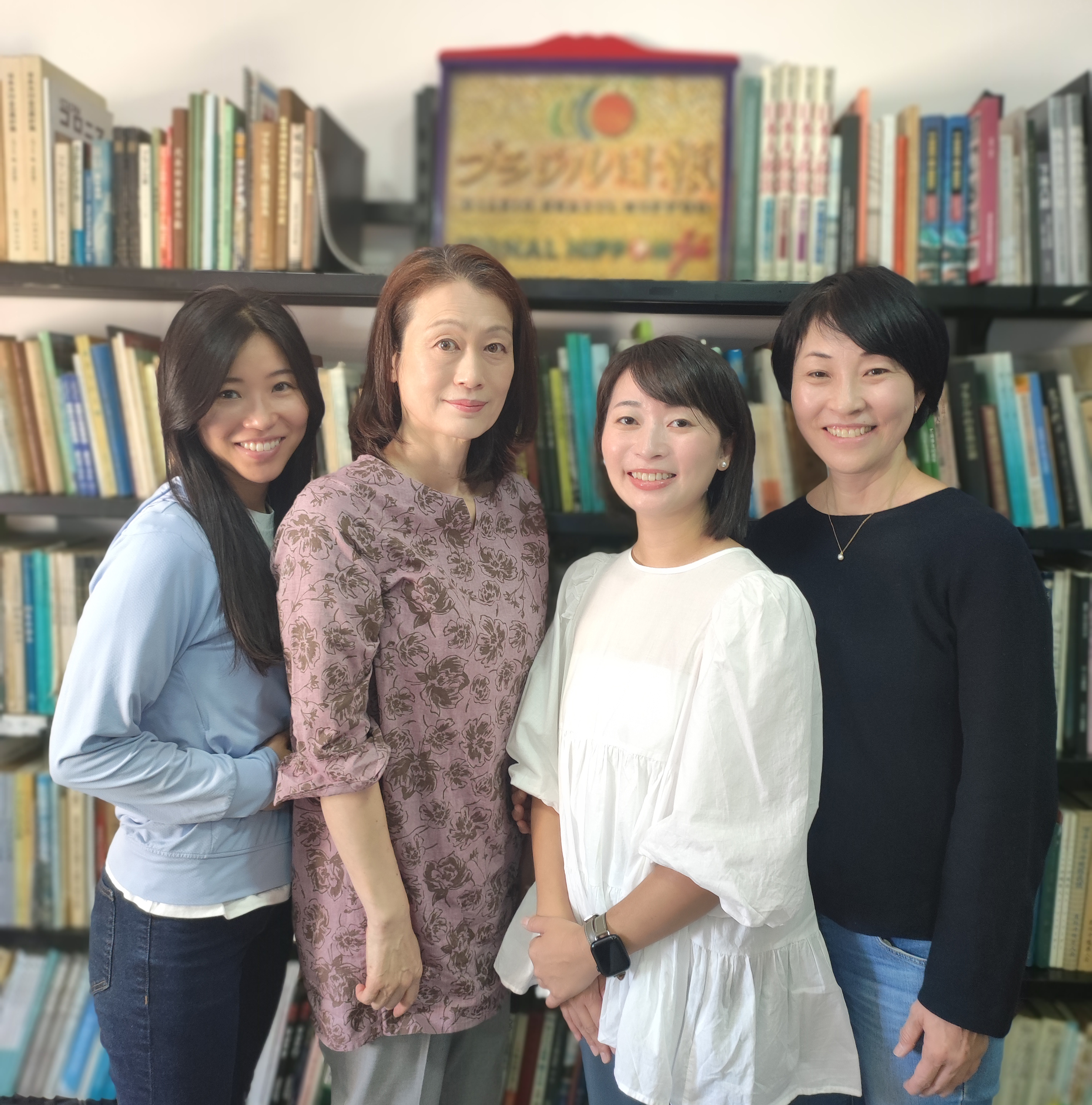 田中さん、山口さん、大橋さん、西尾さん（左から）