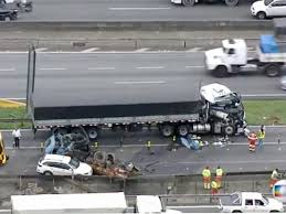 リオ州のヅットラ街道で、一晩で２度の衝突事故