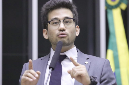 カタギリ「ボルソナロは刑務所へ」＝右派運動の分裂が鮮明化