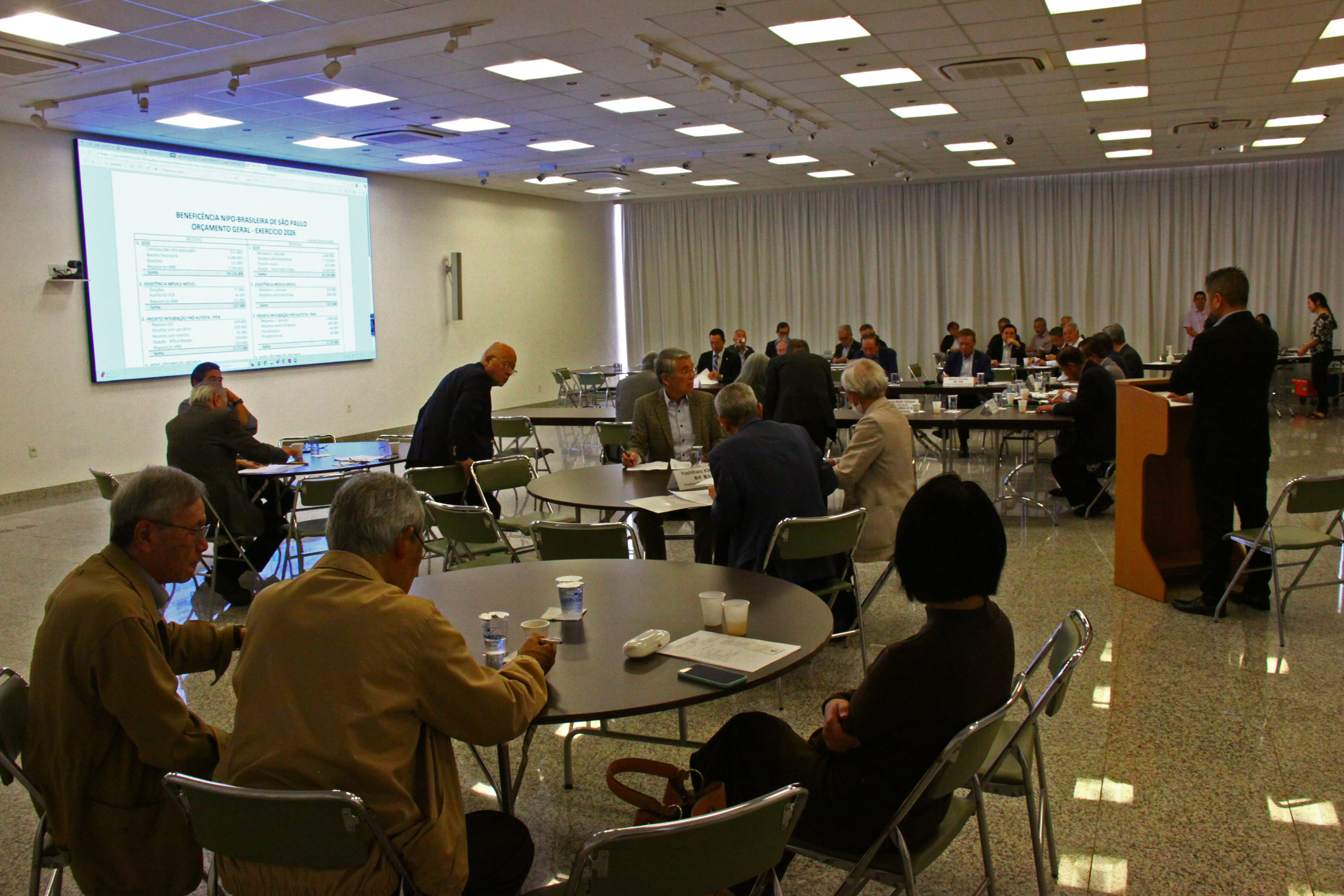 評議員会の様子（10月25日）