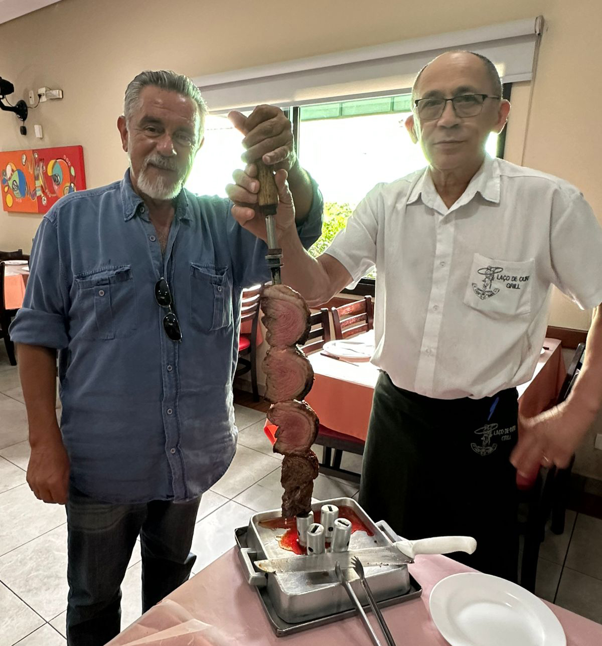 売れ筋ピッカーニャとオーナーのアントニオさん（左）