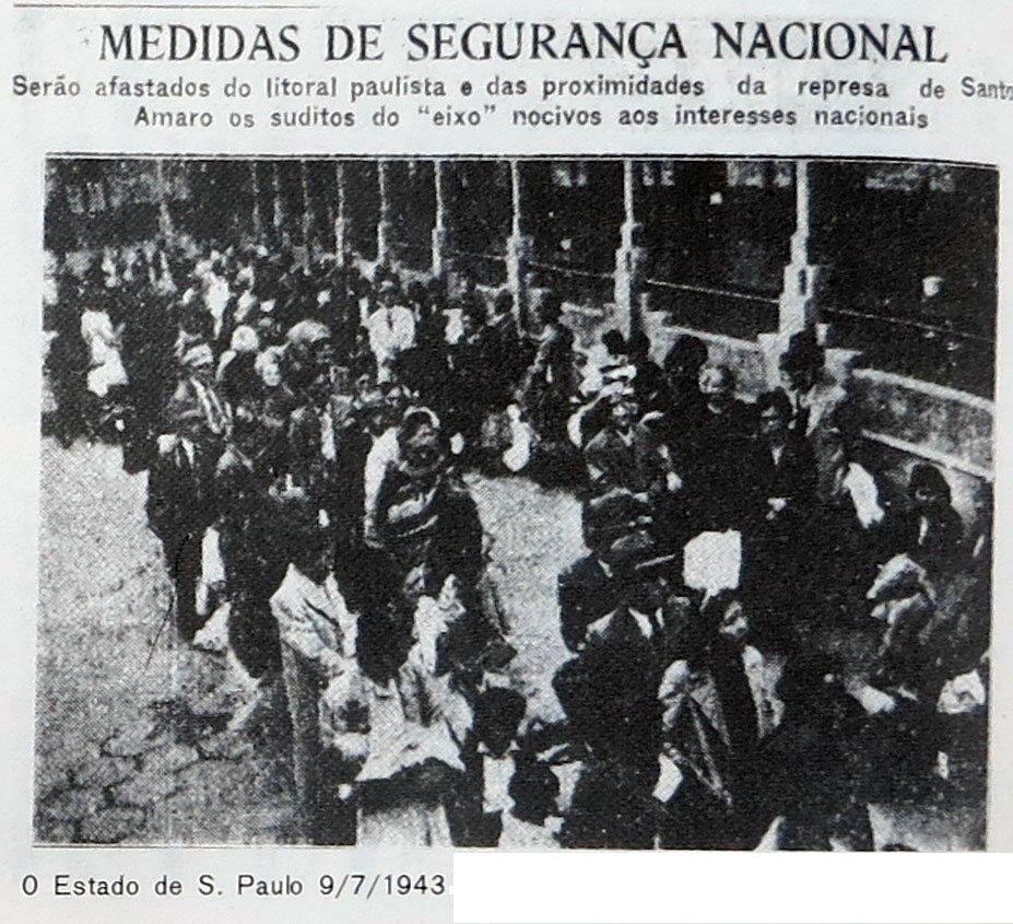 Jornal Estado de São Paulo de 9 de julho de 1943. Parte das 6.500 pessoas forçadas a deixar Santos. Chegando ao Centro de Imigração de São Paulo