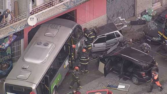 サンパウロ市でまたもバス制御不能で事故