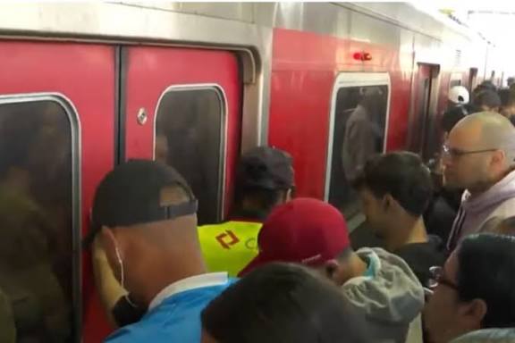 CPTM11号線が丸1日混乱