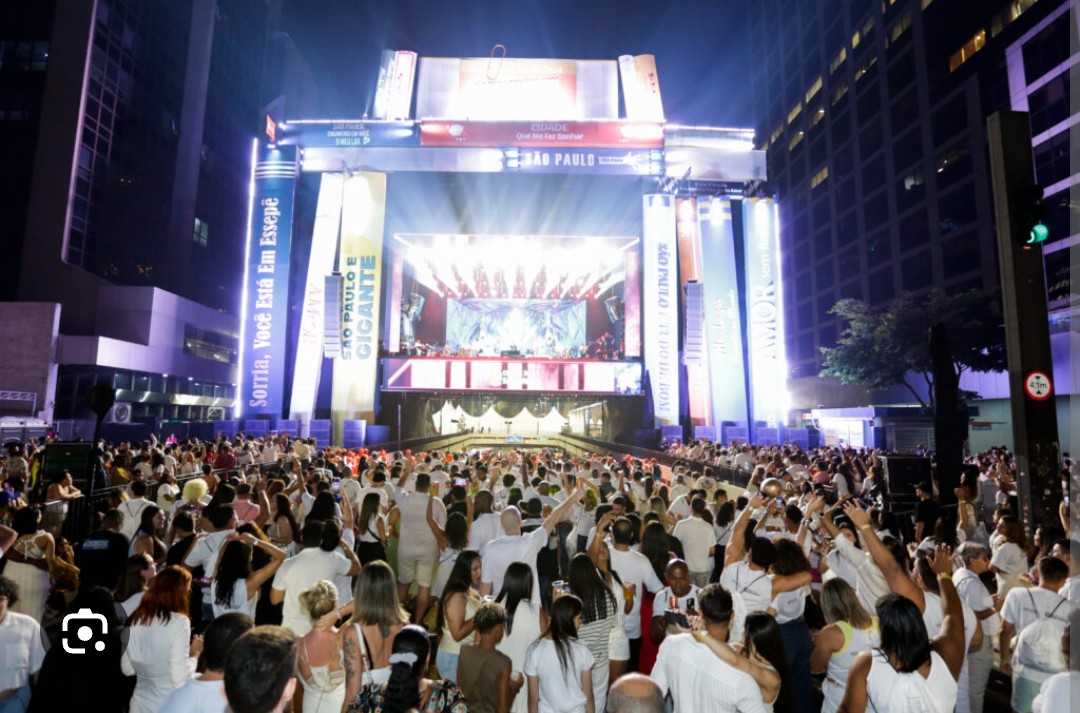 サンパウロ市年越しコンサート「レヴェイロン」の出演者発表