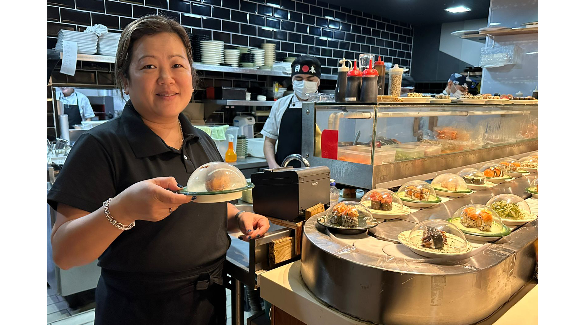 注目!街角で見つけた“本物の味”=ヒロレストラン=日本式回転すしでお腹いっぱいに=厳選素材で勝負