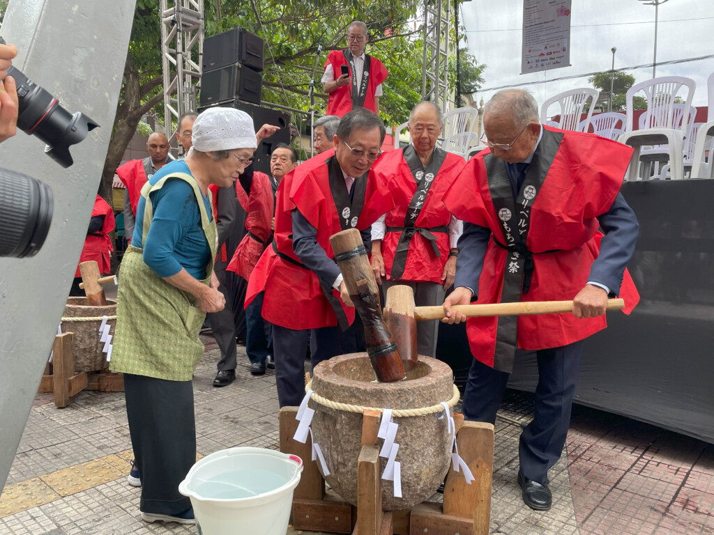 abd2bb3491dde7122c0d99e3486e0828