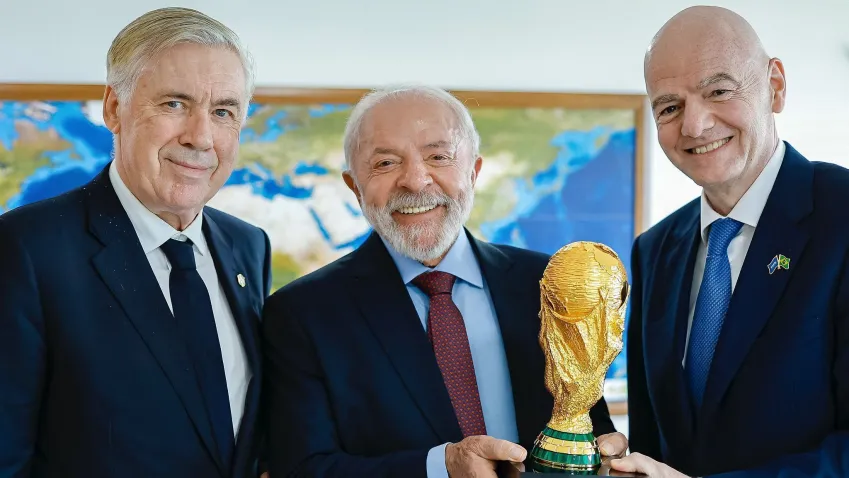 ルーラ、FIF会長と会談=女子W杯とクラブW杯開催を協議
