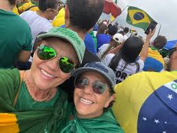 抗議集会での落雷被害者の1人が集中治療室に