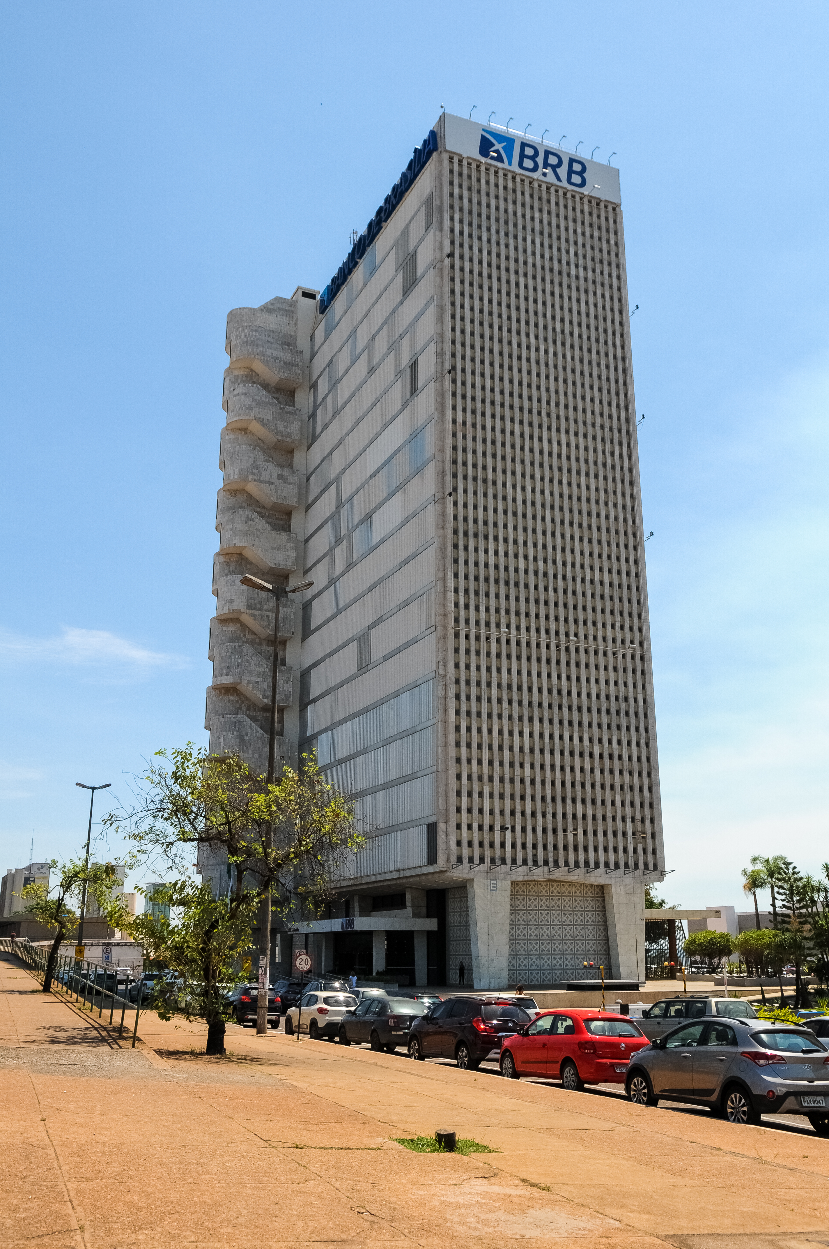 ブラジリア銀行本社（Agência Brasília from Brasília, via Wikimedia Commons）