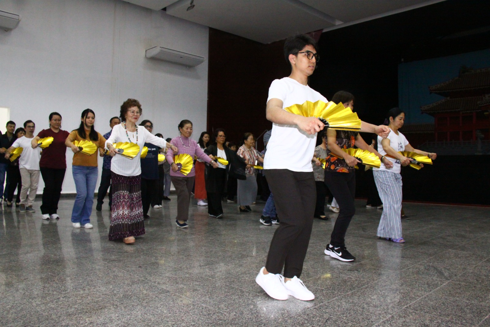 ブラジル琉球舞踊協会が新年会＝母県文化継承へ決意新た