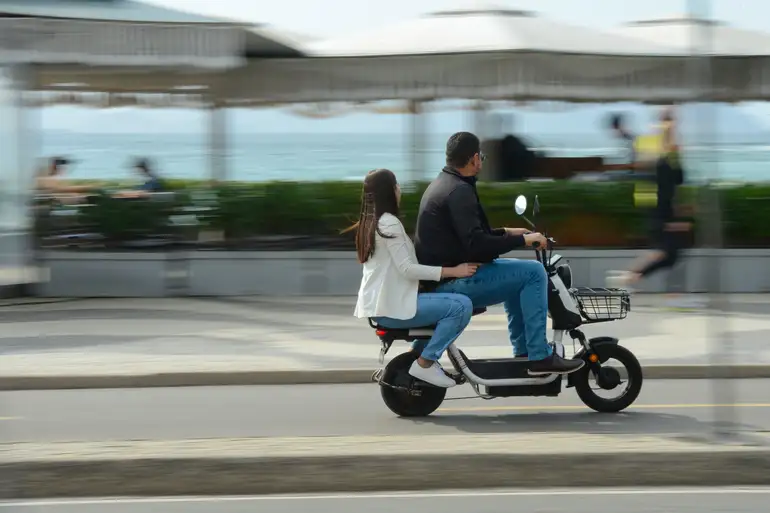サンパウロ州＝原付バイク規制を完全義務化＝20日間で違反556件、車両押収も