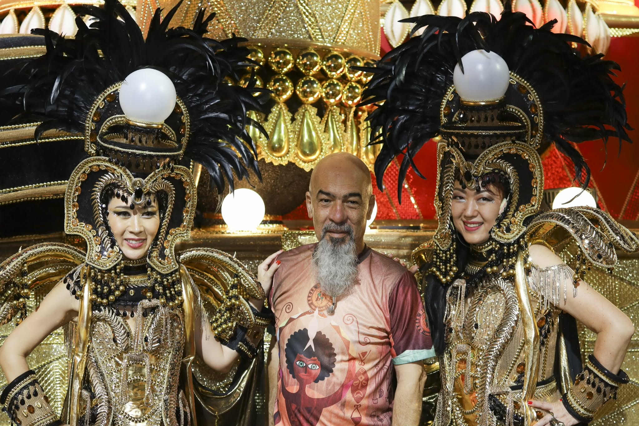 わざわざ日本から駆けつけてくれた元駐妻の壁谷梨紗さん（左）、カメラマンのBilly Albuquerque氏 （中央）、私（右）