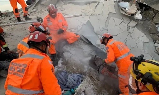 ベロ・オリゾンテで老人ホーム倒壊、6人が死亡