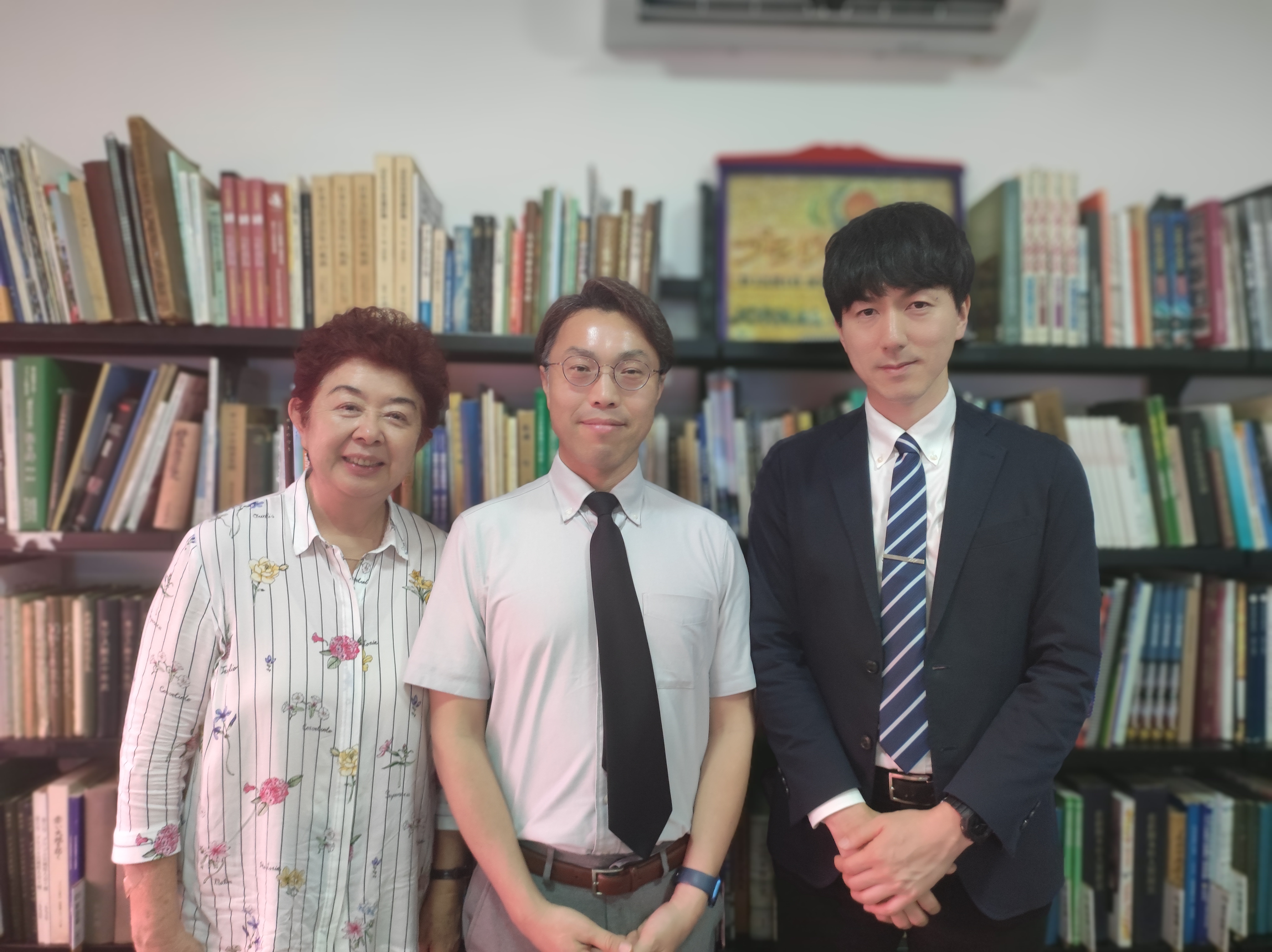 千田前会長、西川さん、田中さん（左から）