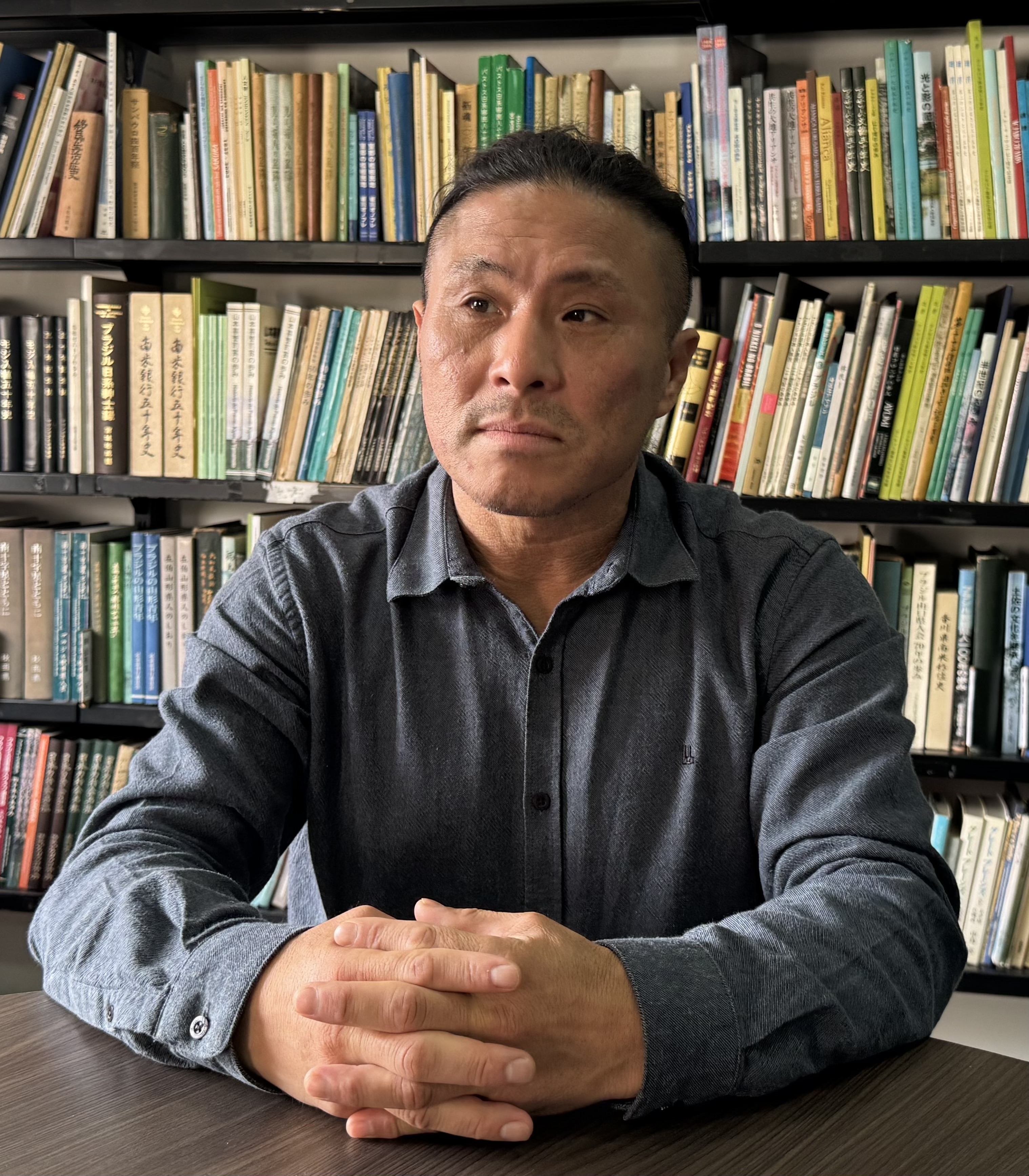 編集部を訪れた江越克将さん