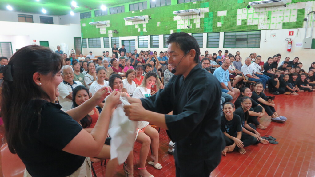 太平洋を手漕ぎボートで越えて帰る＝あの岩崎圭一さんの挑戦にエールを