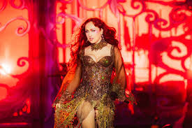 出演者のチャペル・ローン（reproducao）