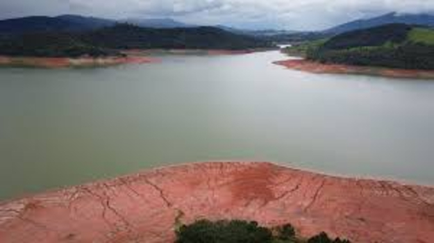 雨季終了。カンタレイラの水位は回復するも不十分