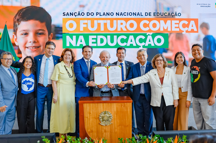 ルーラ政権=新国家教育10年計画を始動=教育投資GDP比10%に引き上げへ